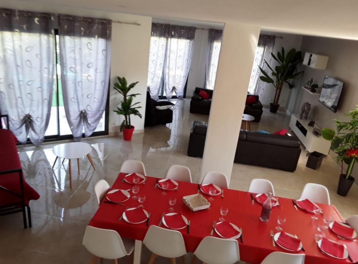 Villa En Bord De Plage 세테 외부 사진